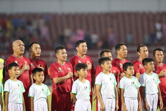 Sỹ Hùng, Công Vinh, Quế Ngọc Hải, Trọng Hoàng ... tạo ra cơn mưa bàn thắng trong trận giao hữu đặc biệt