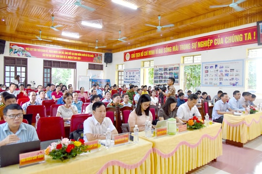 Cử tri Quỳnh Lưu đề nghị gỡ vướng trong cấp giấy chứng nhận quyền sử dụng đất