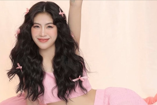 Tiền vệ Thanh Nhã khoe bộ ảnh đẹp lung linh trong ngày sinh nhật