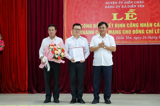 Lễ Công bố Quyết định công nhận cán bộ lão thành cách mạng cho đồng chí Lê Bá Quấc tại huyện Diễn Châu