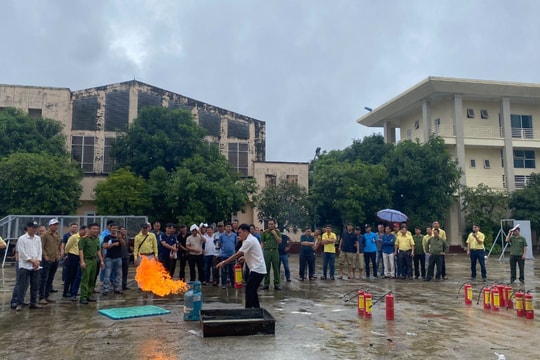 Trang bị nghiệp vụ phòng cháy, chữa cháy cho đội ngũ lái xe