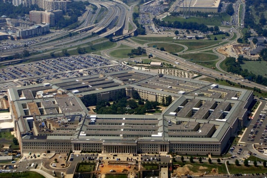 Lầu Năm Góc gióng chuông cảnh báo về khả năng chính phủ Mỹ đóng cửa