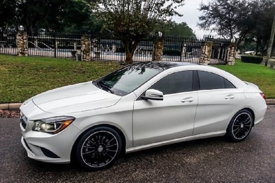 Ô tô dán nóc đen có bị phạt?