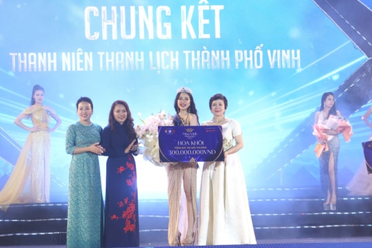 Học sinh Trường THPT Huỳnh Thúc Kháng giành danh hiệu Hoa khôi Miss Vinh 2023