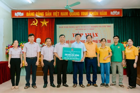 Công đoàn Ngân hàng Chính sách xã hội Việt Nam hỗ trợ Quỳ Châu 200 triệu đồng khắc phục thiệt hại hậu quả mưa lũ