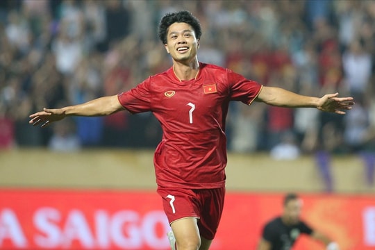 Việt Nam có ngày thi đấu 'trắng tay' tại ASIAD 19; Vì sao Công Phượng, Văn Quyết bị... ra rìa?