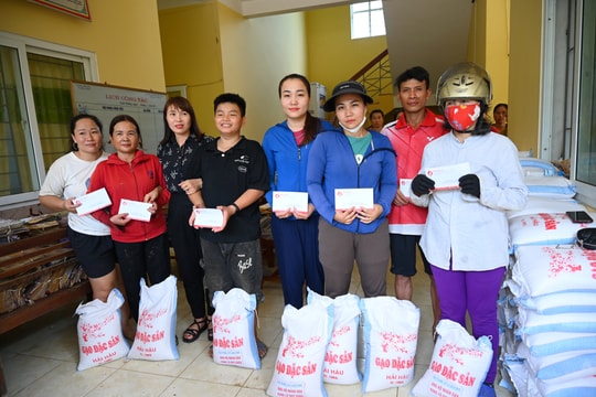 Báo Nghệ An và bạn đọc hỗ trợ đồng bào Quỳ Châu bị thiệt hại do lũ