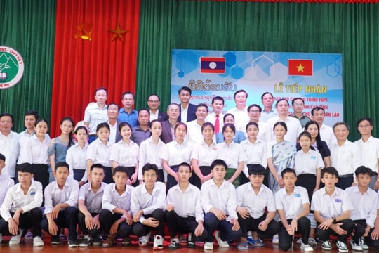 Nghệ An tiếp nhận du học sinh Lào đến học tập tại Trường PT DTNT THPT số 2
