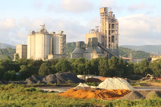 Từ nay đến năm 2030, Nghệ An duy trì tổng mức sản xuất xi măng từ 13,6 - 14 triệu tấn