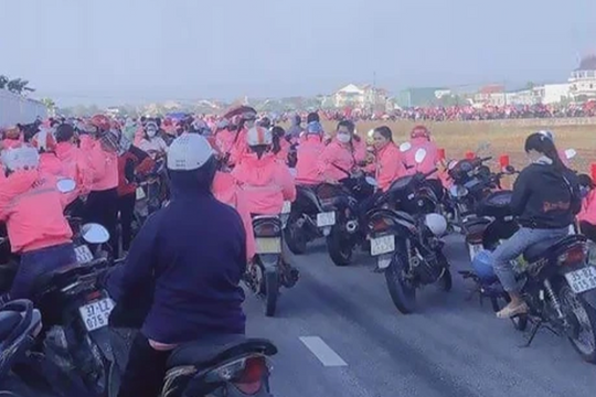 Sáng 3/10, công nhân Công ty TNHH Viet Glory vẫn chưa trở lại làm việc 