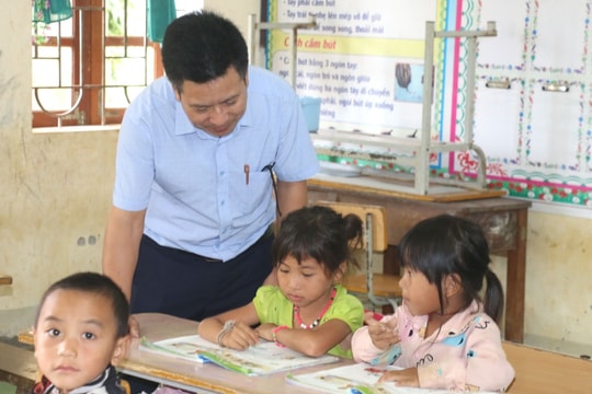 Khó triển khai đồng bộ dạy học 2 buổi/ngày ở trường tiểu học vì thiếu giáo viên