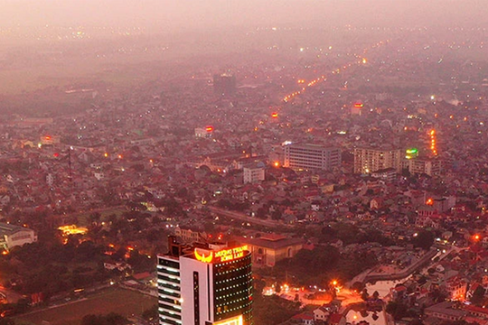 Thành Vinh lung linh rực rỡ về đêm