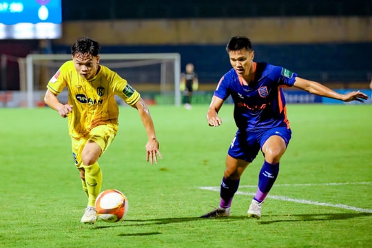 Sông Lam Nghệ An 'đổi' Hồ Văn Cường để nhận ngoại binh từ Công an Hà Nội