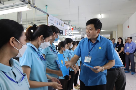 Phát huy sức mạnh tuyên truyền, đưa nghị quyết xuống từng cơ sở công đoàn