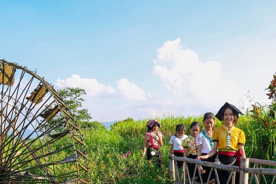 Về mường Chiềng Ngam ăn cá ba sông