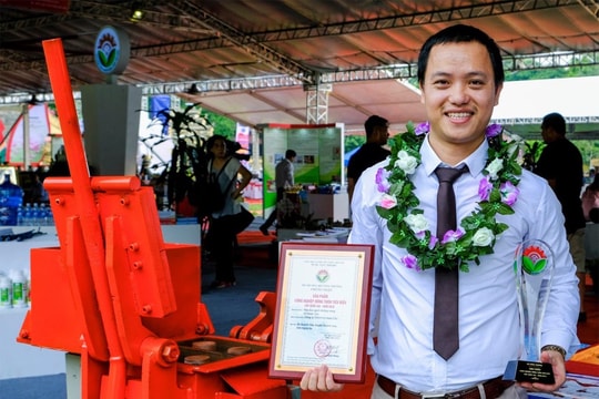 Danh sách 20 cá nhân tiêu biểu trong lĩnh vực Khoa học và Công nghệ được tỉnh Nghệ An vinh danh năm 2023