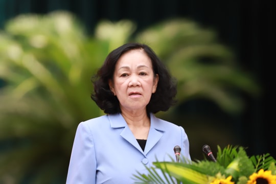 Quy định mới của Bộ Chính trị: Lãnh đạo, quản lý phải kiểm điểm trách nhiệm nêu gương của bản thân và gia đình