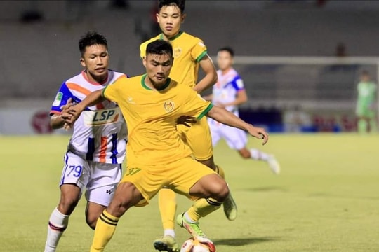 Cựu hậu vệ Sông Lam Nghệ An tiếp tục gắn bó với Quảng Nam