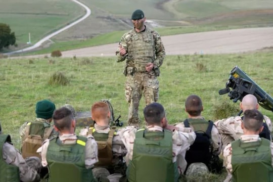 Cuộc phản công của Ukraine buộc phải chuyển sang chế độ phòng thủ