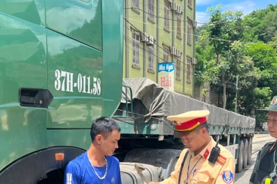 Tổ công tác đặc biệt xử lý nhiều xe đầu kéo vi phạm an toàn giao thông