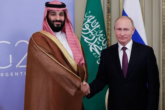 Phương Tây cảnh giác trước 'người bạn mới' của Tổng thống Putin 