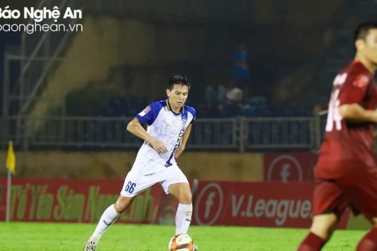 Hậu vệ Trần Đình Hoàng - điểm tựa vững vàng ở sân Vinh 