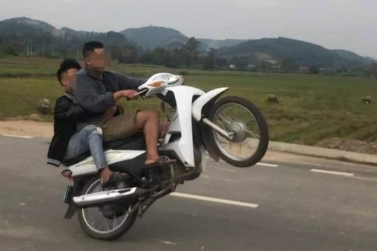 Nghệ An phát động phong trào 'Toàn dân tham gia phát hiện, cung cấp các thông tin, hình ảnh phản ánh vi phạm hành chính về TTATGT'