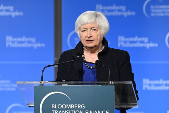 Bộ trưởng Tài chính Mỹ: Ukraine không thể tham chiến nếu không có tiền của Mỹ