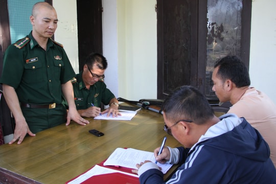 Nghệ An nỗ lực tuyên truyền, vận động thu hồi súng tự chế