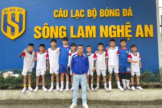 Tâm huyết của một tuyển trạch viên bóng đá thiếu nhi ở Nghệ An