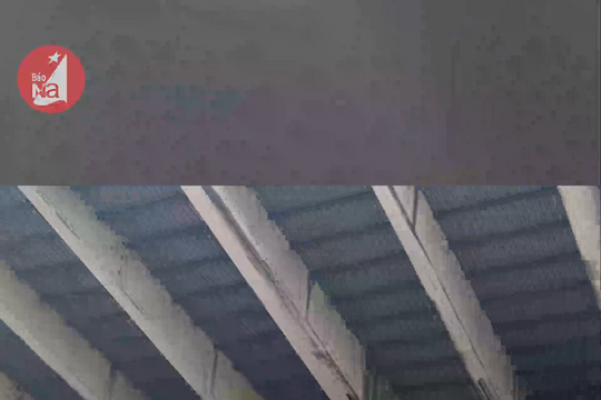 Cổ động viên SLNA chưa thể lấp kín khán đài trong trận đầu ra quân V.League