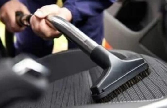 Bao lâu thì nên vệ sinh nội thất ô tô?