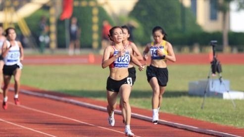 Nguyễn Thị Oanh thắng áp đảo ở cự ly 5.000m tại Giải điền kinh Vô địch quốc gia