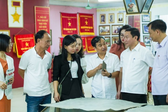 Đoàn công tác Báo Đà Nẵng thăm và làm việc với Báo Nghệ An