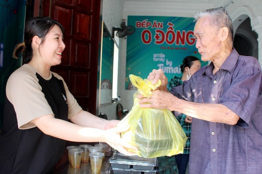 'Bếp ăn 0 đồng' trao hàng nghìn bữa cơm nghĩa tình ấm lòng người bệnh