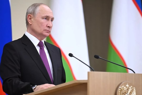 Cựu Tổng Thư ký NATO đánh giá Tổng thống Putin là 'người cẩn trọng' 