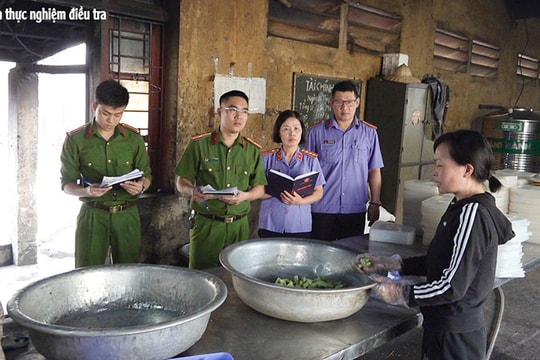 Khởi tố đầu bếp trộn thuốc trừ sâu vào đồ ăn của học sinh bán trú