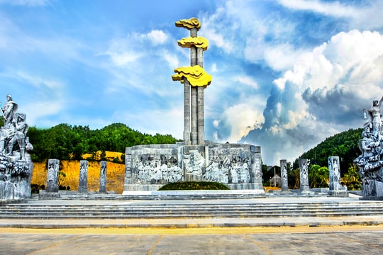 Chương trình nghệ thuật 'Truông Bồn - Dấu chân Anh hùng' sẽ kết hợp âm nhạc truyền thống với ánh sáng bằng drone đặc sắc