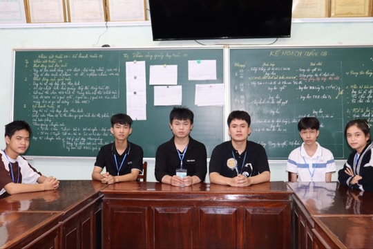 Trường huyện có 6 em đạt thủ khoa kỳ thi học sinh giỏi tỉnh lớp 12