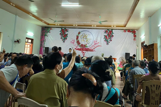 Bắt kẻ cầm đầu nhóm chuyên đi lừa người già ở Nghệ An mua hàng giá cao dưới vỏ bọc tri ân