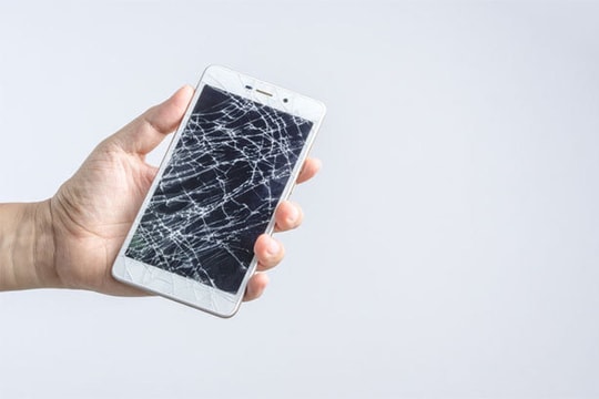 Màn hình điện thoại thông minh sẽ 'tự sửa chữa' khi bị trầy xước