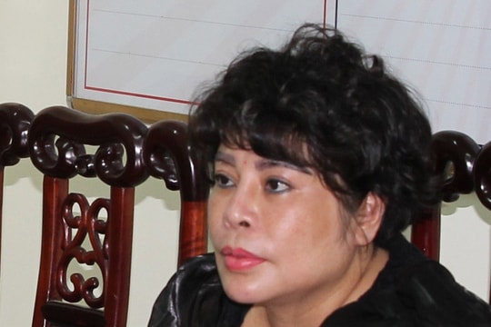 Mất 3,7 tỷ đồng chỉ nhận lại phôi ‘bìa đỏ’ giả