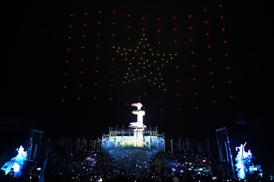 Đồng chí Nguyễn Xuân Thắng: Lịch sử thêm một lần nữa được tái hiện, tình yêu nước thấm sâu hơn trong chương trình nghệ thuật về Truông Bồn 