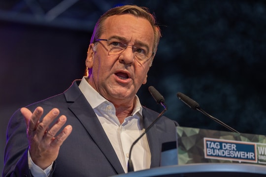 Bộ trưởng Quốc phòng Đức cho rằng cần thích ứng với khả năng nổ ra chiến tranh