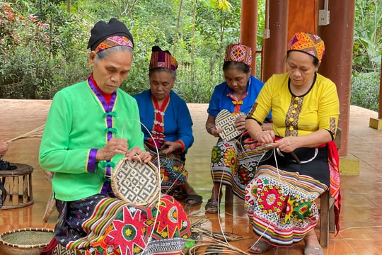 Hội Nông dân Nghệ An nhân rộng các mô hình kinh tế vùng đặc thù 