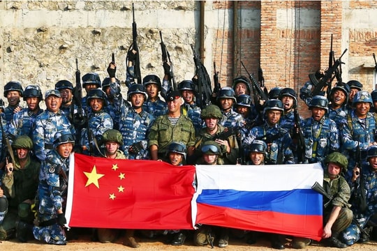 Nga-Trung Quốc tăng cường hợp tác quân sự-chính trị trong bối cảnh thế giới 'mất bình tĩnh hơn'