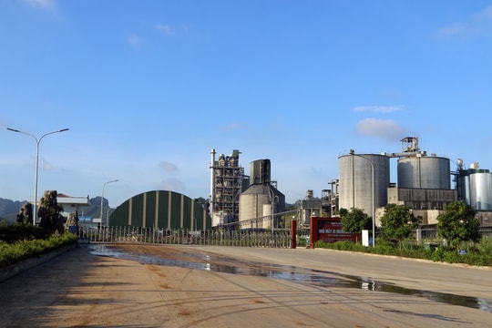 Doanh nghiệp khó khăn, dừng sản xuất thì hạch toán thuế thu nhập thế nào?