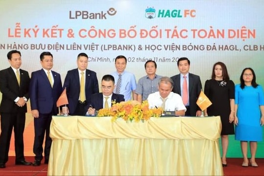 Đội bóng Hoàng Anh Gia Lai của bầu Đức bất ngờ đổi tên