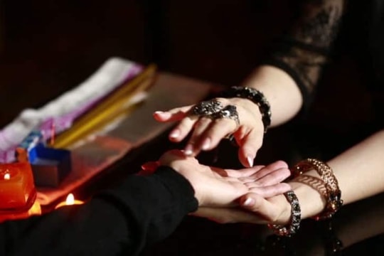 Hành nghề mê tín dị đoan bị xử lý như thế nào ?