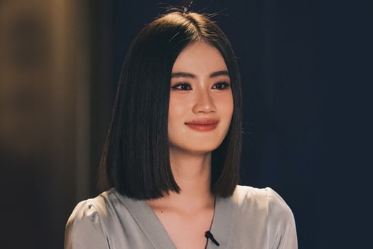 Hoa hậu Ý Nhi khóc xin lỗi khán giả và tiết lộ lý do đi Úc 2 năm 